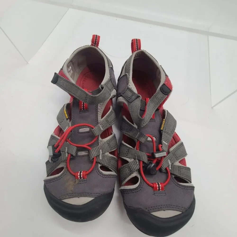 Women's Keen US Size 6 Newport H2 Sandals Gray Red Hiking Water Slip On